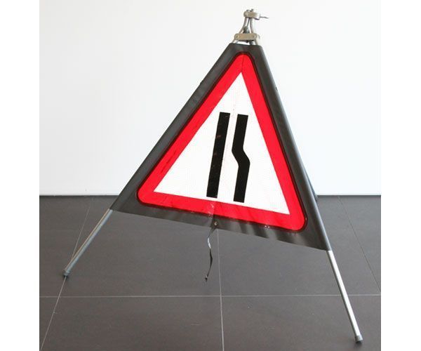 Quazar roll up sign road narrows right hand