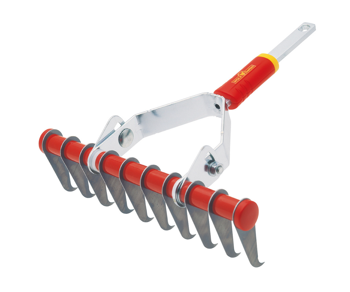 Wolf Garten multi-change UGM moss removal rake